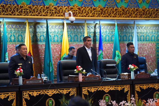 Rapat Paripurna DPRD Riau Hari Ini, Plt Gubri Terima Pandangan Fraksi