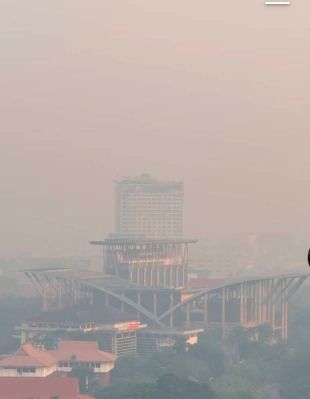 Kabut Asap Karhutla Makin Tebal, Sekolah di Pekanbaru Diliburkan