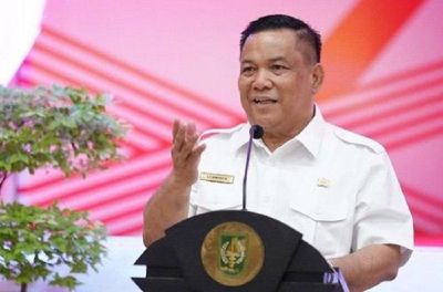 Pemrov Riau Gratiskan Biaya Pendidikan di 44 SMA/SMK Swasta