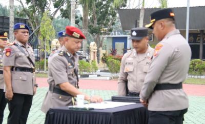 Mutasi di Lingkungan Polres Siak, Sejumlah Kasat dan Kapolsek Berganti  
