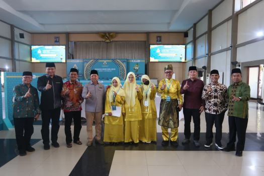 Asisten I Setdaprov Dampingi Kafilah Riau pada MTQ Nasional di Semarang