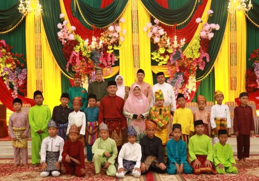 Sambut Hari Jadi ke-27, Pemkab Siak Gelar Sunat dan Nikah Massal 