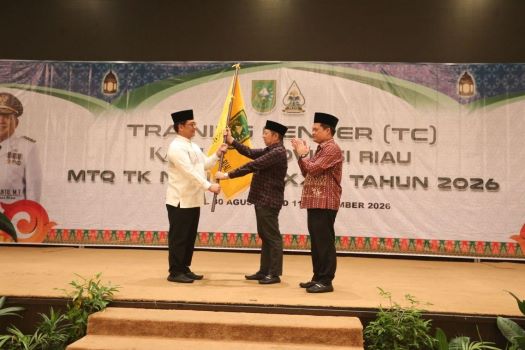 Sekda Lepas 56 Kafilah Riau yang akan Mengikuti MTQ Nasional di Semarang