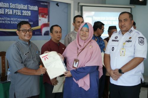 Ikuti PTSL, Warga Bangka Tengah Rasakan Kemudahan Urus Sertipikat Tanah