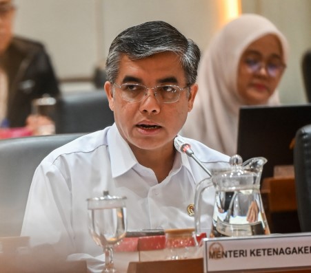 UU Ketenakerjaan Mengatur 13 Hal Baru, Termasuk Pelarangan Penahanan Ijazah