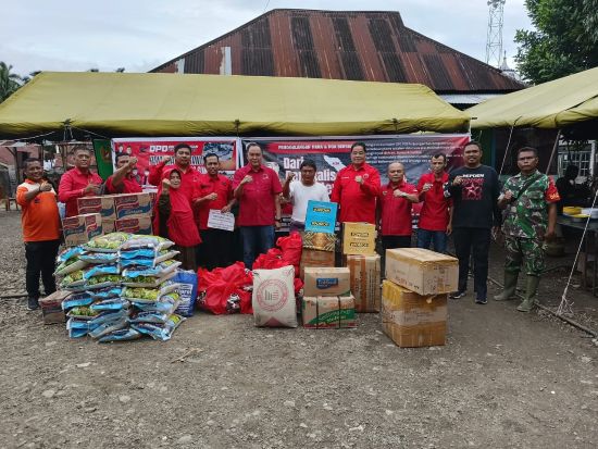 Fraksi PDI-P DPRD Riau Kirimkan Bantuan Bencana Banjir